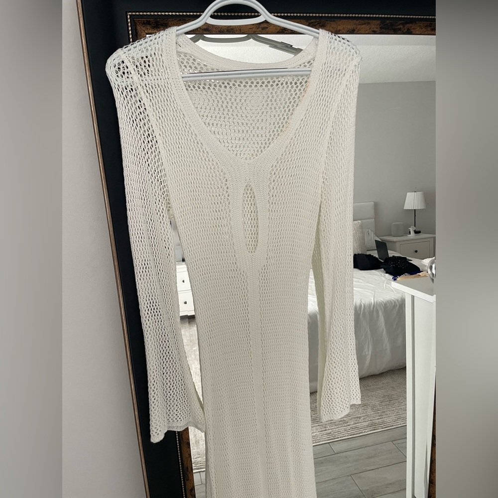 Asta Resort Fernanda Long Sleeve Crochet Dress - Salt Sequin - Picture 3 of 4